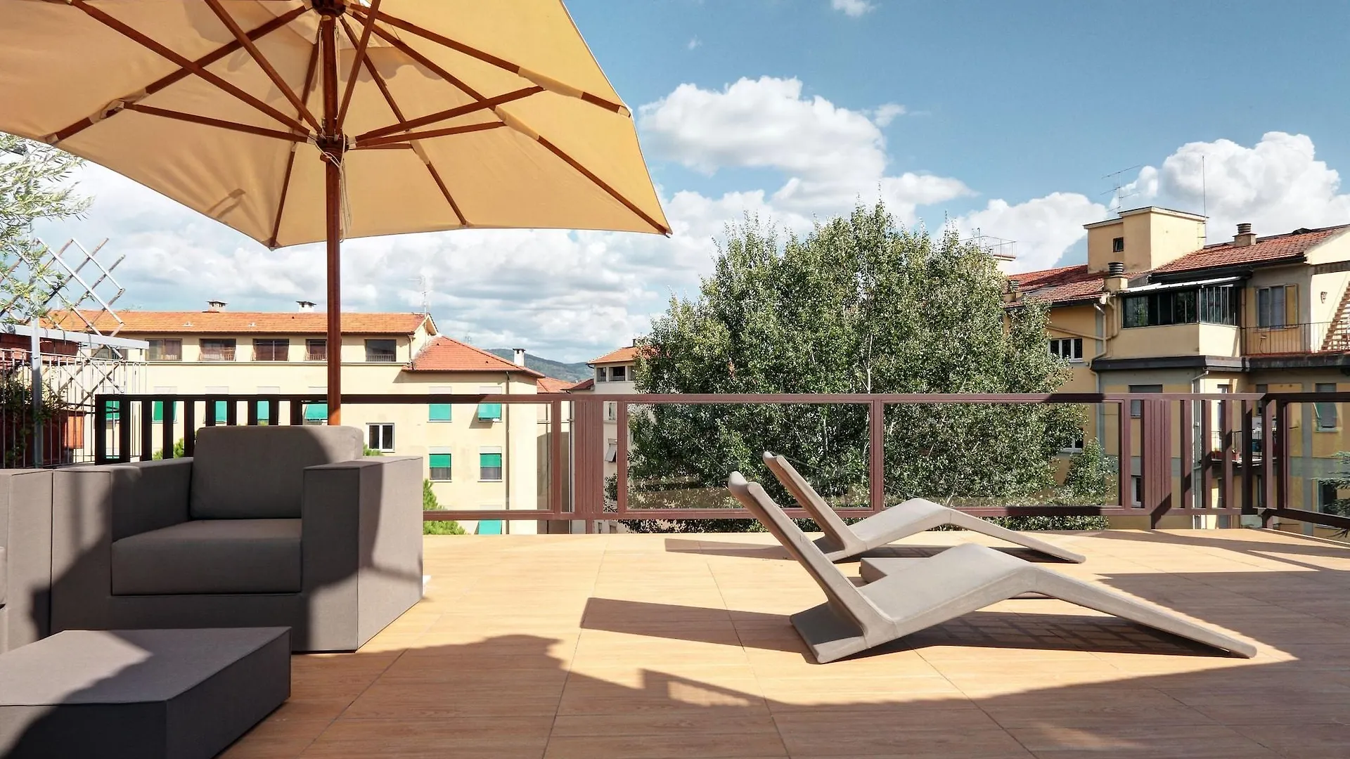 Lhp Suite Firenze location
