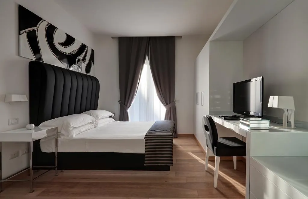 Lhp Suite Firenze فلورنس